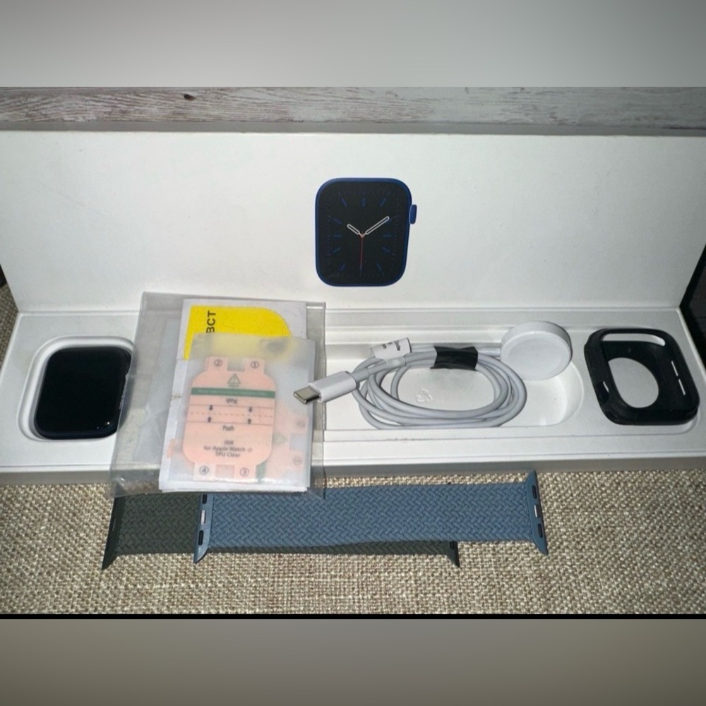 Apple Watch Series 6 GPS and LTE 40mm blue